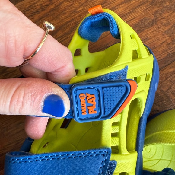 Stride Rite sandals - Picture 6 of 10